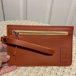 NWOT Portland Leather Goods Adriana Wristlet